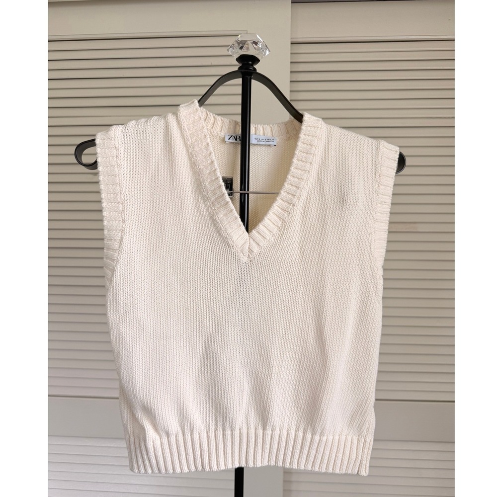 Zara Cream V-Neck Knit Sweater Vest Sleeveless Cotton Blend Small
